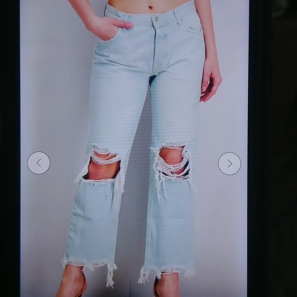 We The Free ladies faded ripped and frayed /cropped button fly jeans sz.30 - Picture 11 of 12